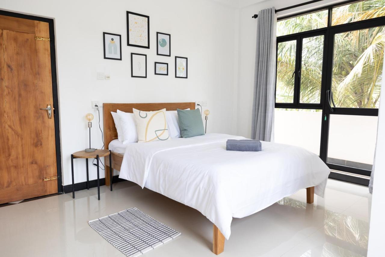 Spindrift Hostel Madiha (Adults Only) Matara Ngoại thất bức ảnh